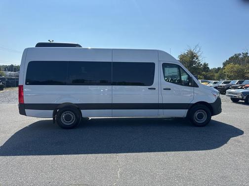2025 Mercedes-Benz Sprinter 2500 High Roof