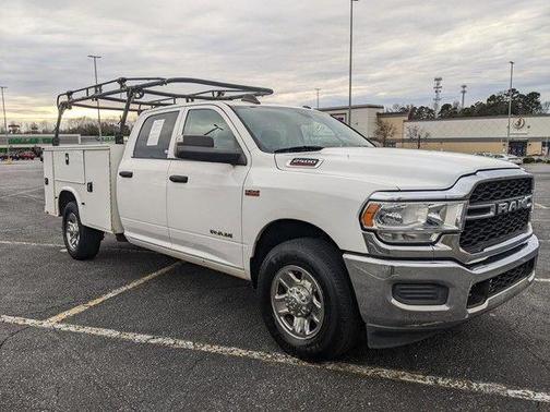 2019 RAM 2500 Tradesman Crew Cab 4x2 8' Box