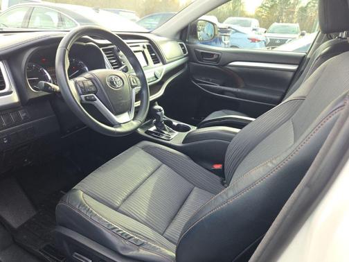 2014 Toyota Highlander LE Plus