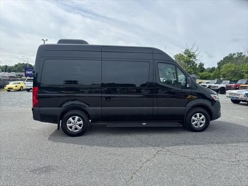 2022 Mercedes-Benz Sprinter 2500 Standard Roof