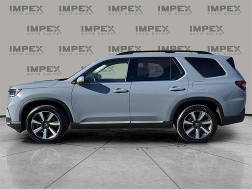 2025 Honda Pilot Touring 8-Passenger