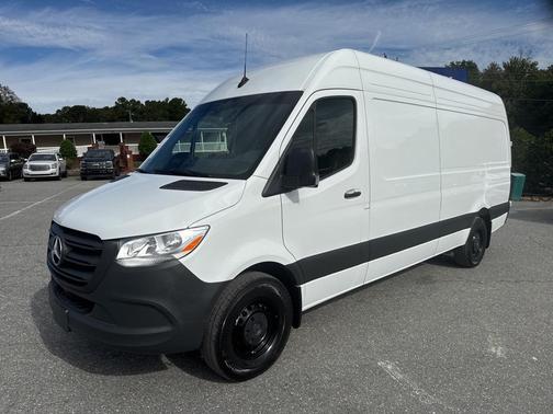 2025 Mercedes-Benz Sprinter 2500 High Roof