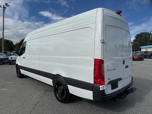 2025 Mercedes-Benz Sprinter 2500 High Roof