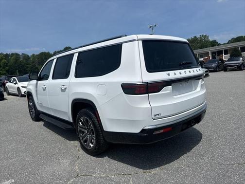 2024 Jeep Wagoneer L Series II 4x2