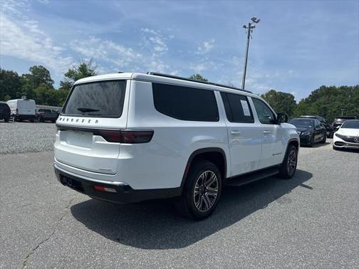 2024 Jeep Wagoneer L Series II 4x2
