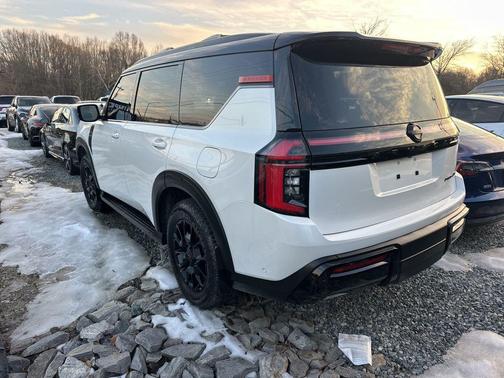 2025 Nissan Armada PRO-4X 4WD