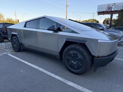 2025 Tesla Cybertruck All-Wheel Drive