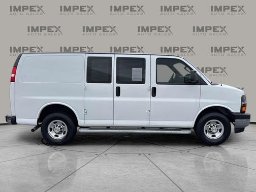 2024 Chevrolet Express 2500 RWD 2500 Regular Wheelbase WT