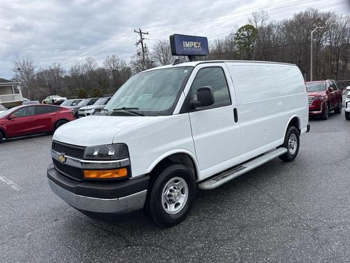 2024 Chevrolet Express 2500 RWD 2500 Regular Wheelbase WT
