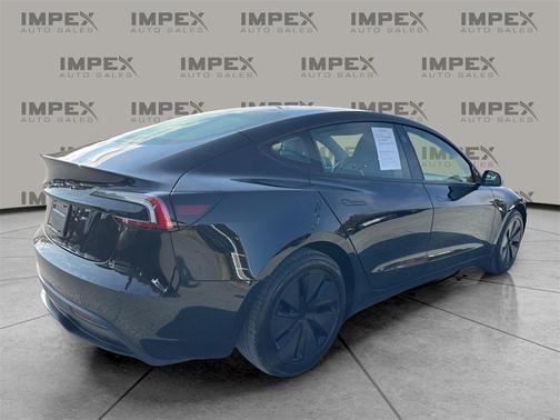 2025 Tesla Model 3 Long Range