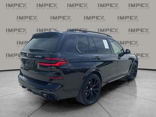 2024 BMW X7 M60i