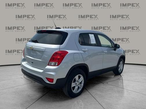 2022 Chevrolet Trax LS