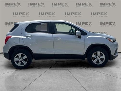 2022 Chevrolet Trax LS