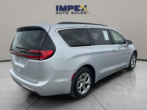 2022 Chrysler Pacifica Limited