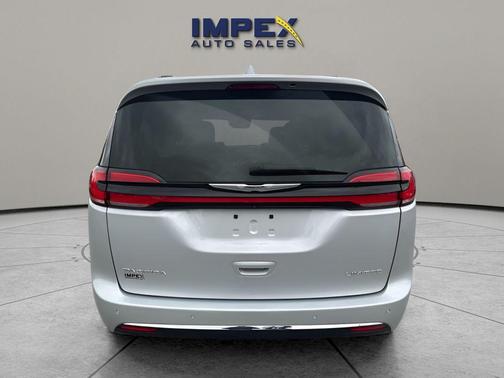 2022 Chrysler Pacifica Limited
