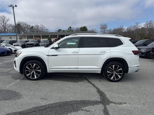 2024 Volkswagen Atlas 2.0T SEL Premium R-Line 4MOTION