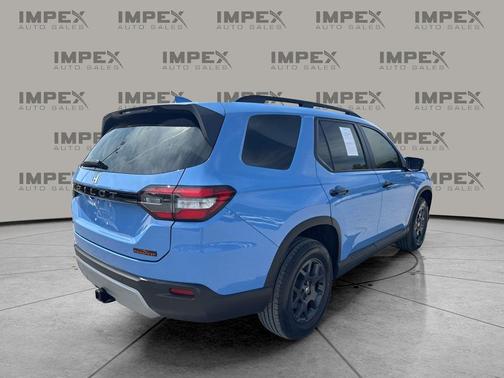 Diffused Sky Pearl 2024 Honda Pilot TrailSport