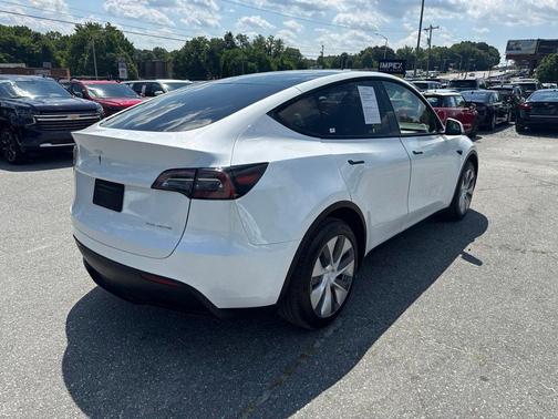 Pearl White Multi-Coat 2023 Tesla Model Y Long Range Dual Motor All-Wheel Drive