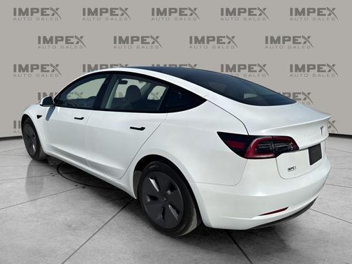 Pearl White Multi-Coat 2023 Tesla Model 3 Standard Range