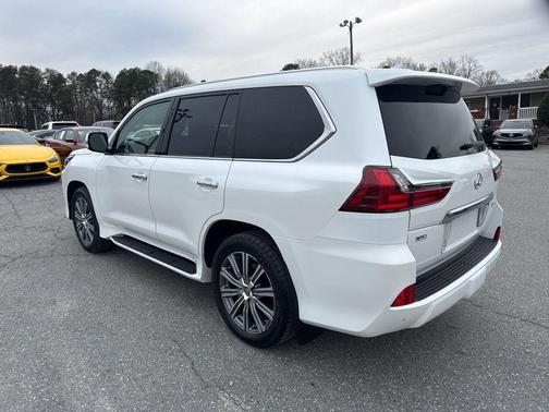 2016 Lexus LX 570 Base