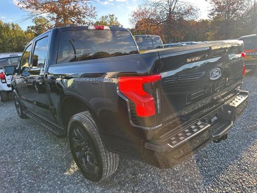 2024 Ford F-150 Lightning XLT