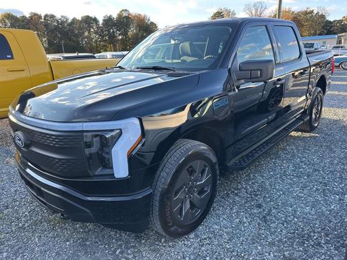 2024 Ford F-150 Lightning XLT