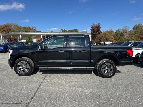 2024 Ford F-150 Lightning XLT