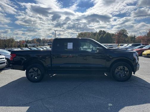 2024 Ford F-150 Lightning XLT