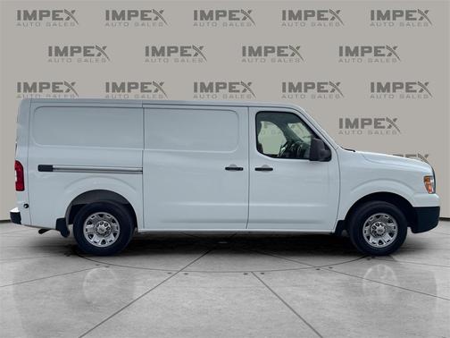 2015 Nissan NV Cargo NV2500 HD SV V6