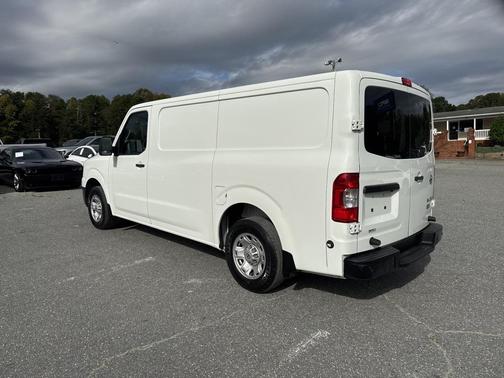 2015 Nissan NV Cargo NV2500 HD SV V6