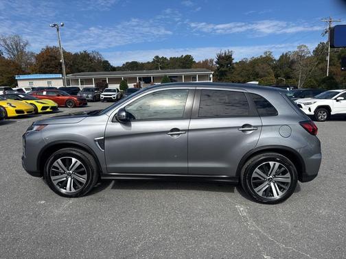 2024 Mitsubishi Outlander Sport SE