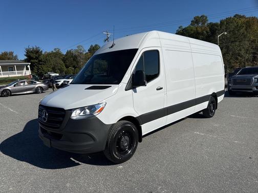 2025 Mercedes-Benz Sprinter 2500 High Roof
