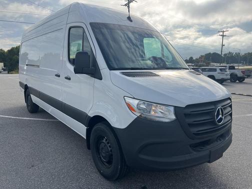 2025 Mercedes-Benz Sprinter 2500 High Roof