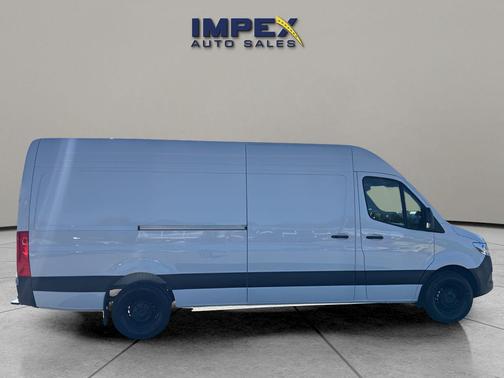 2025 Mercedes-Benz Sprinter 2500 High Roof