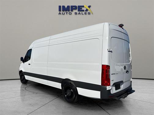2025 Mercedes-Benz Sprinter 2500 High Roof