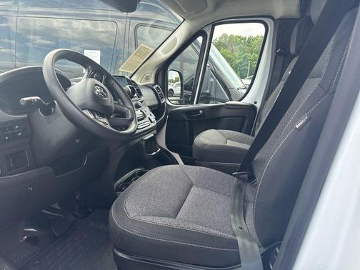 Bright White Clearcoat 2023 RAM ProMaster 2500 High Roof