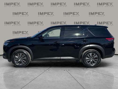 2022 Nissan Pathfinder S 2WD