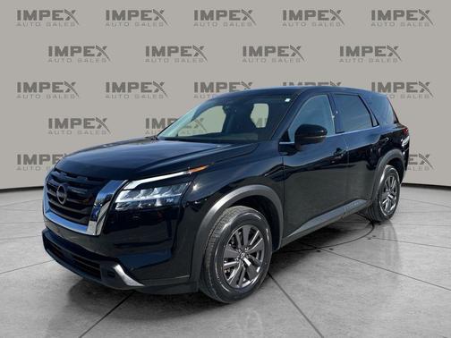 2022 Nissan Pathfinder S 2WD
