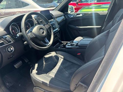 Polar White 2019 Mercedes-Benz GLE 400 Base 4MATIC
