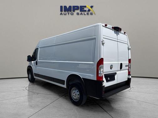 Bright White Clearcoat 2025 RAM ProMaster 2500 Tradesman