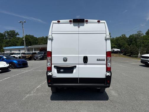 Bright White Clearcoat 2025 RAM ProMaster 2500 Tradesman