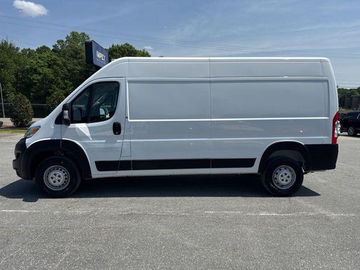 Bright White Clearcoat 2025 RAM ProMaster 2500 Tradesman