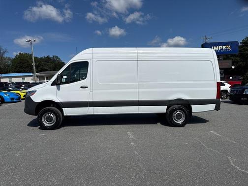 2025 Mercedes-Benz Sprinter 2500 High Roof