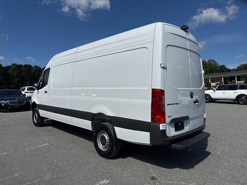 2025 Mercedes-Benz Sprinter 2500 High Roof