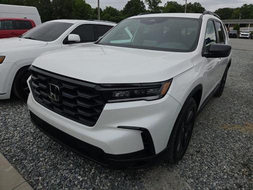 White 2025 Honda Pilot Sport