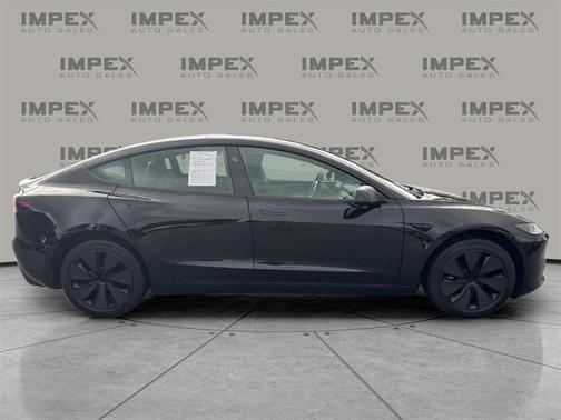 2025 Tesla Model 3 Long Range