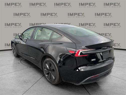 2025 Tesla Model 3 Long Range