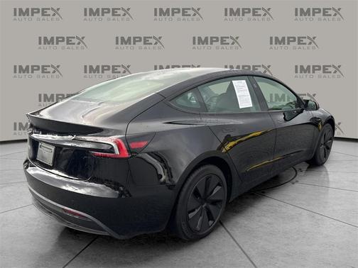 2025 Tesla Model 3 Long Range