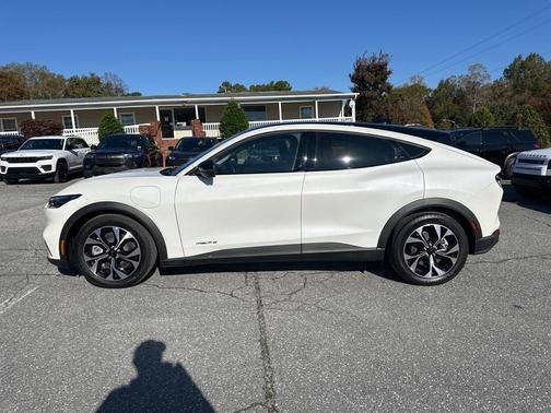 2025 Ford Mustang Mach-E Select