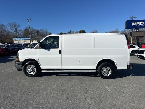 2024 Chevrolet Express 2500 RWD 2500 Regular Wheelbase WT